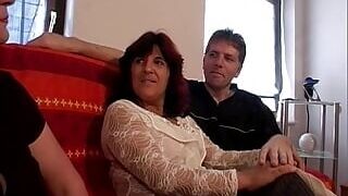 German amateur with Simones Hausbesuche teaching married couples how to fuck