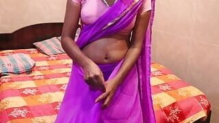 INDIAN TAMIL BEST SEXY GIRL  WEAR THA SAREE