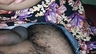 Sri Lankan Aunty suck dick and boobs play