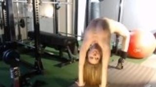 "Verona v/d Leur live flexible gym session and orgasm"