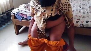 Desi Sexy MILF Mom Apne Bete ke Sath Kiya Kand - StepMom Riding StepSon Cock (Indian Family Therapy)
