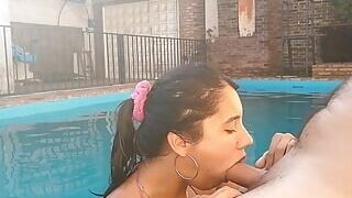 ARGENTINE SLUT GIVES ME A BLOWJOB IN THE POOL