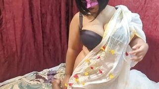 Village Doctor fuck hard to Punam bhabhi she don't have to pay