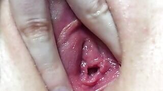 Fingering my hot wife and make her orgasm got wet so much