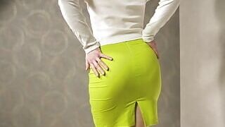 Amateur Milf In Tight Back Slit Skirt Teasing Visible Panty Line