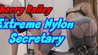 Stocking Videos - Extreme nylon secretary