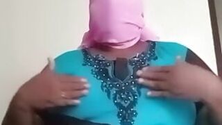 Indian anty full body show massageing performance videos